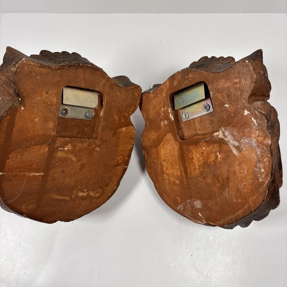lion head striking pair